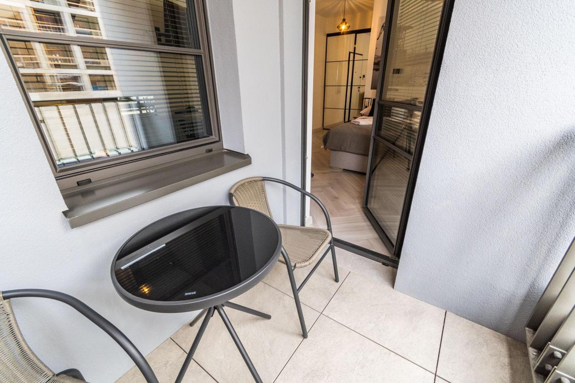 Doki Studio Stocznia By Grand Apartments Gdańsk Buitenkant foto